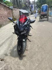 Yamaha R15 V3